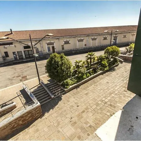 Lovely San Basilio Apartamento Venecia