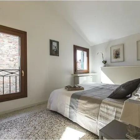 Apartamento Lovely San Basilio Venecia