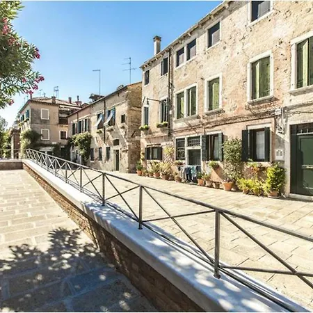 Apartment Lovely San Basilio Venedig